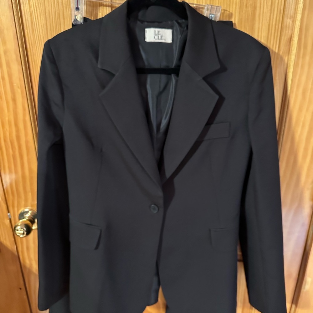 Women's Black Blazer and Pants LeCle
